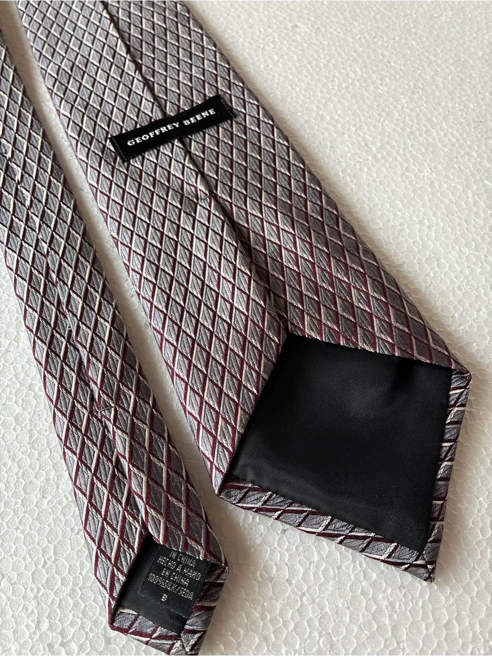 Geoffrey Beene 100% Silk Lavender/Gray Diamond-Grid Tie